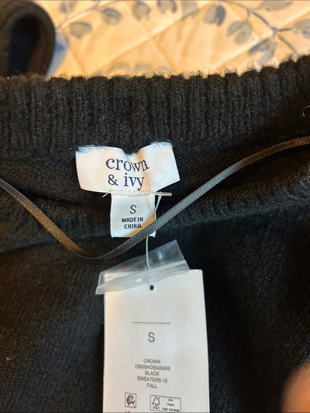NWT Crown & Ivy black sweater small - Picture 10 of 13